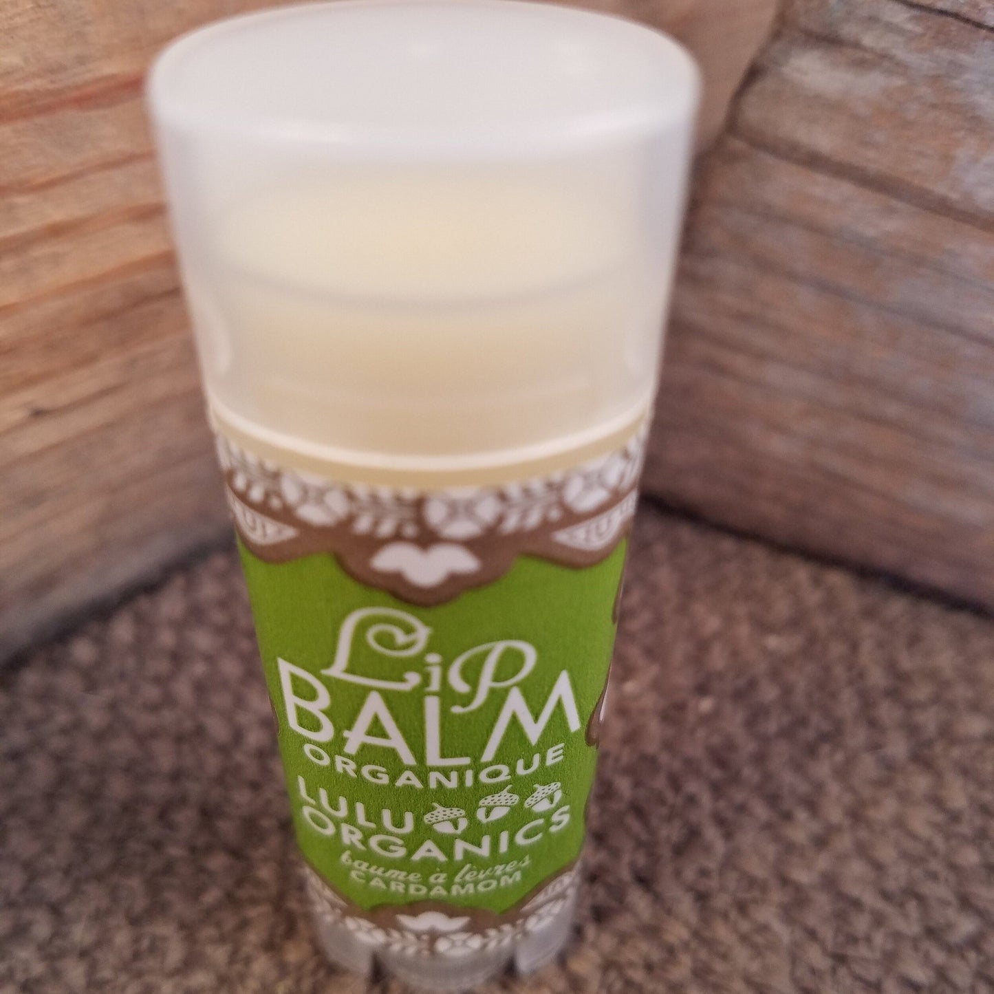 Bálsamo labial de cardamomo de LuLu Organics