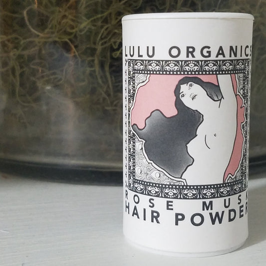 Poudre pour cheveux à la rose musquée